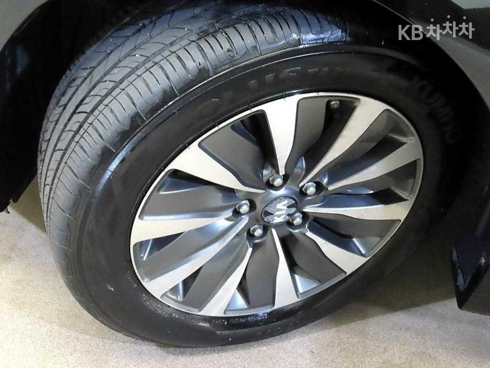 Kia K7 — miniaturë 20