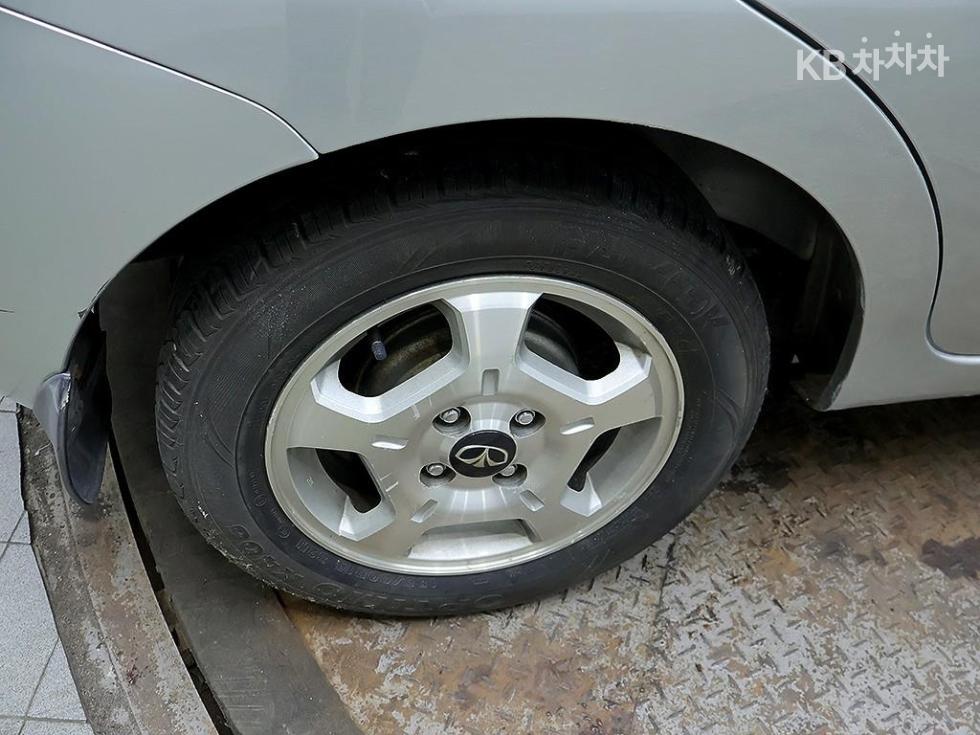 Chevrolet Kalos — miniaturë 8