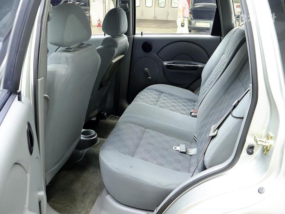 Chevrolet Kalos — miniaturë 12