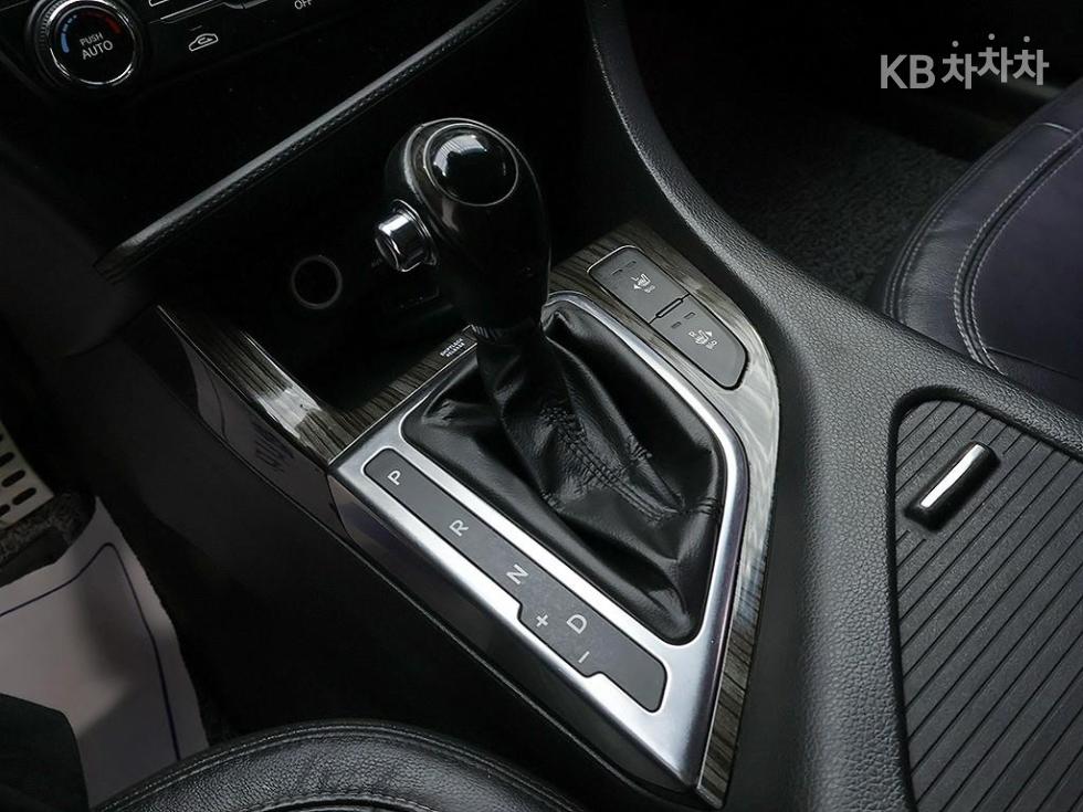 Kia K5 — miniaturë 10