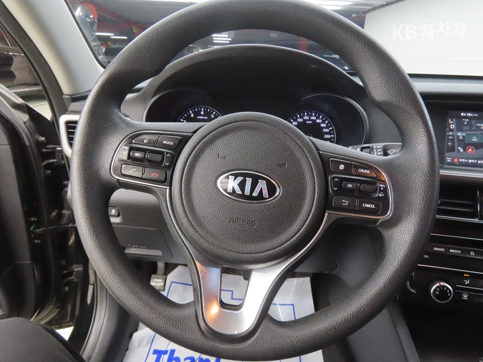 Kia K5 — miniaturë 9
