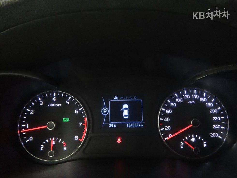 Kia K5 — miniaturë 10
