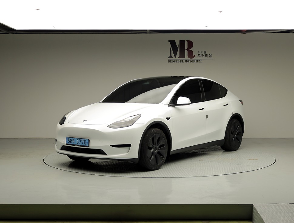 테슬라 모델 Y 2024년식 테슬라 Model Y RWD 기본형