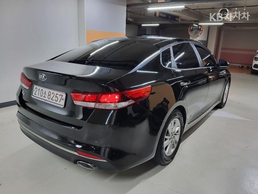 Kia K5 — miniaturë 4