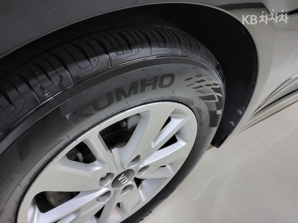 Kia K5 — miniaturë 7