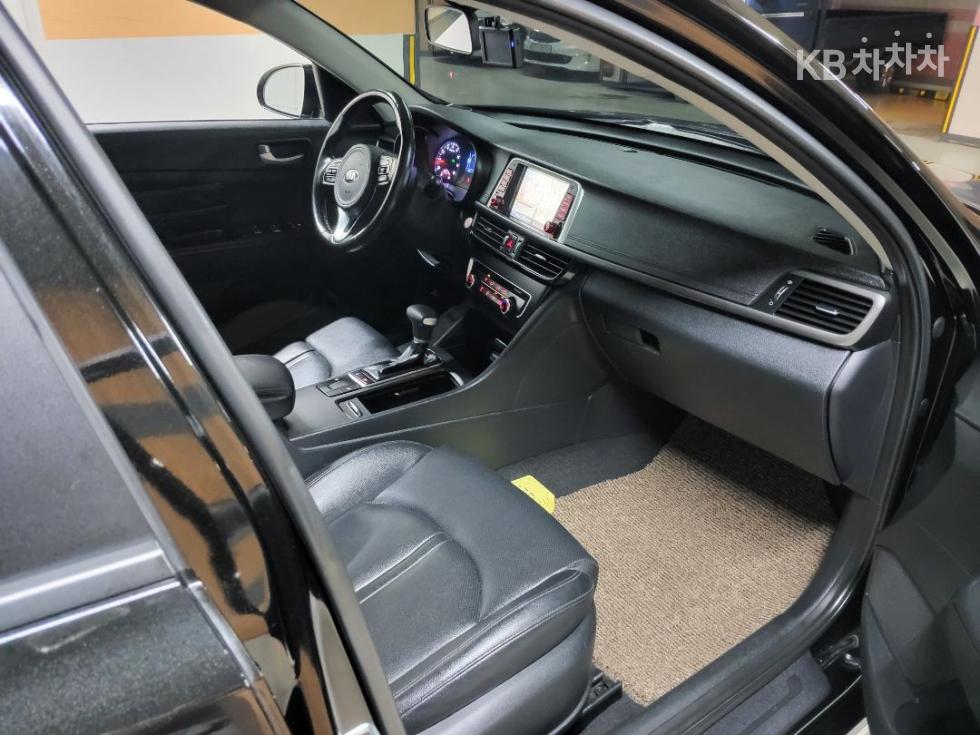 Kia K5 — miniaturë 10