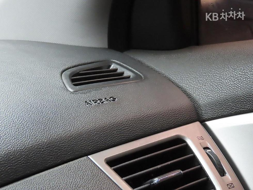 Hyundai Avante — miniaturë 18
