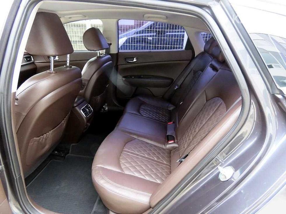 Kia K5 — miniaturë 6