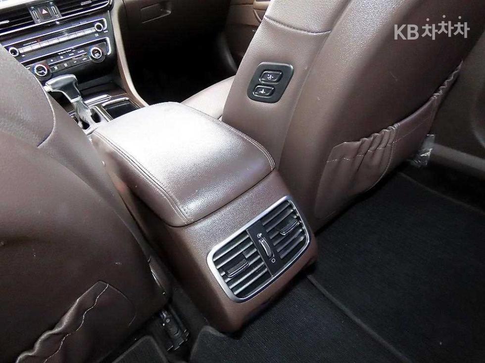 Kia K5 — miniaturë 16