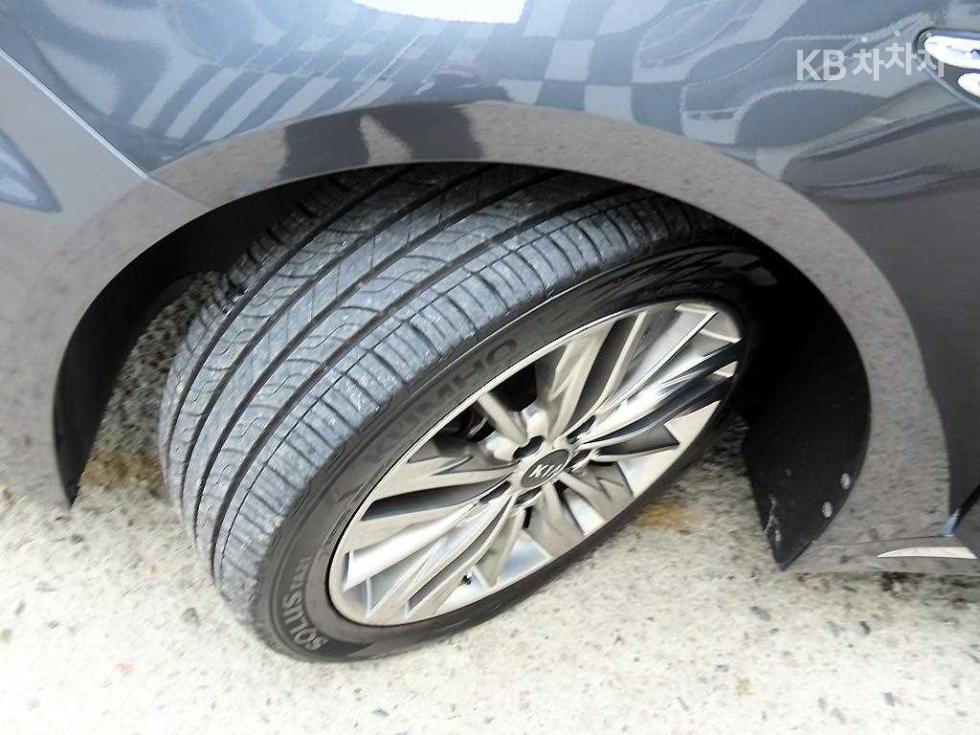 Kia K5 — miniaturë 20