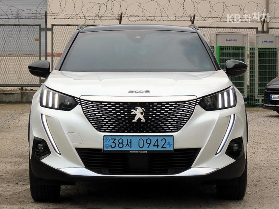 푸조 e-2008 2022년식 푸조 e-2008 GT
