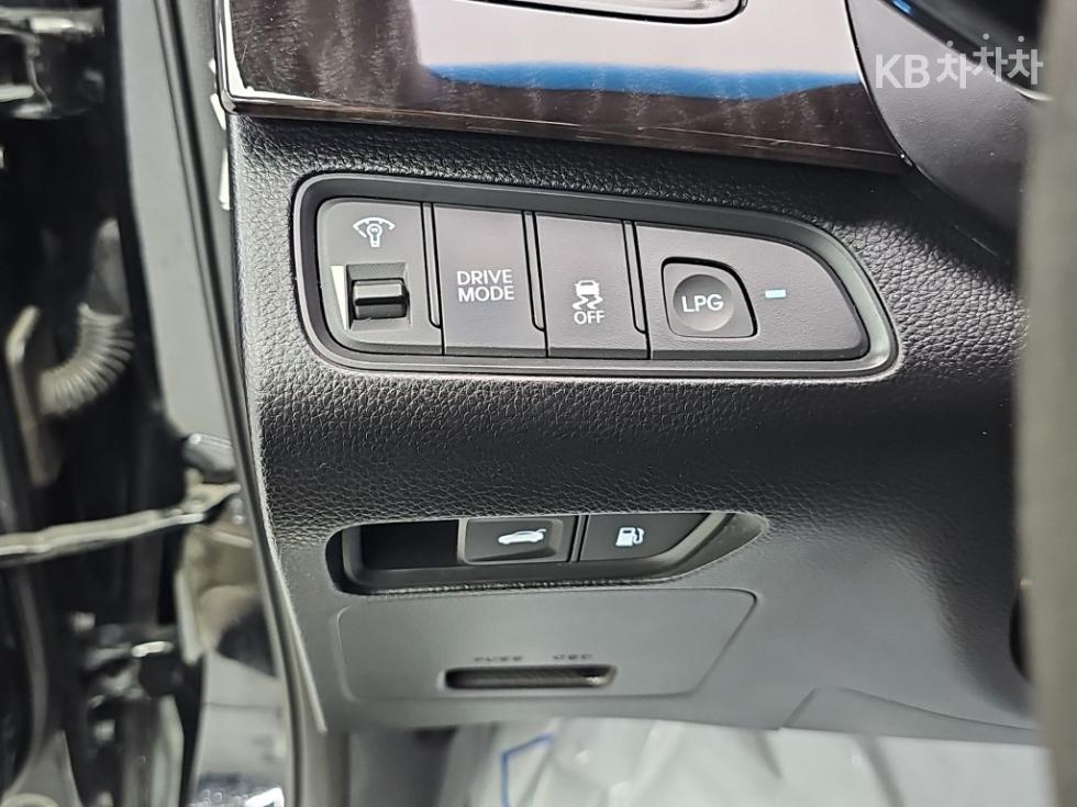 Hyundai Grandeur — miniaturë 18