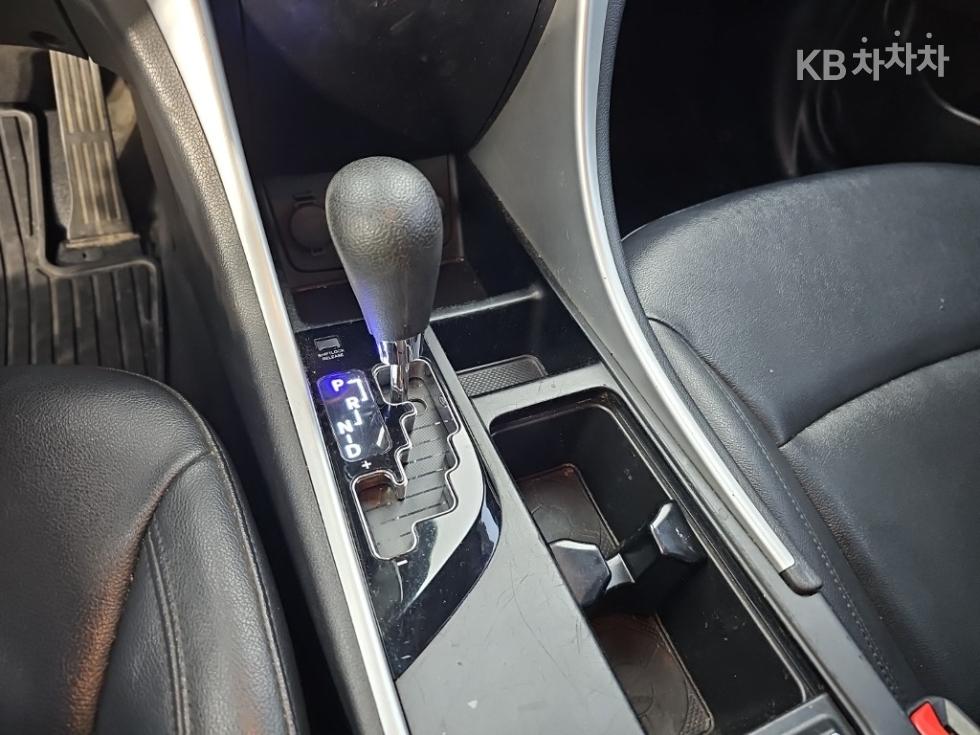 Hyundai Sonata — miniaturë 8
