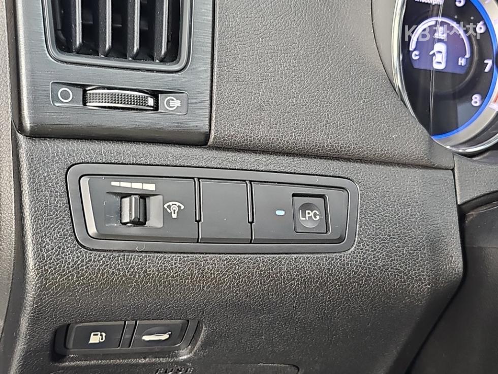 Hyundai Sonata — miniaturë 15