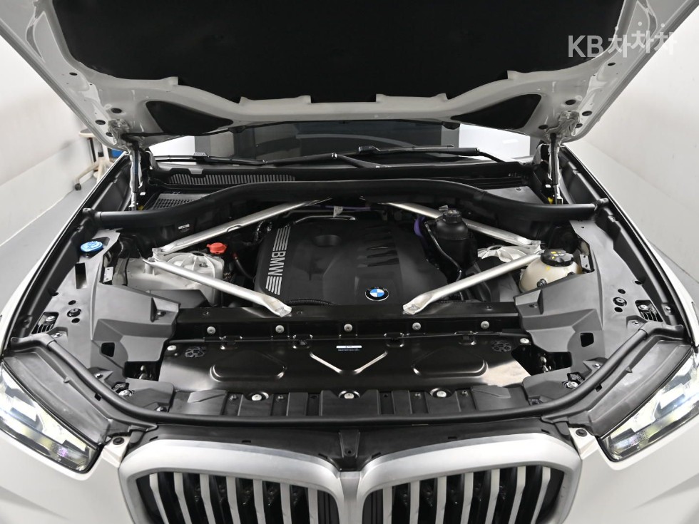 BMW X5 — miniaturë 6