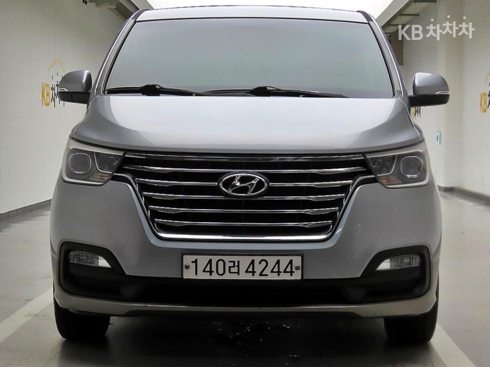 Hyundai Grand Starex