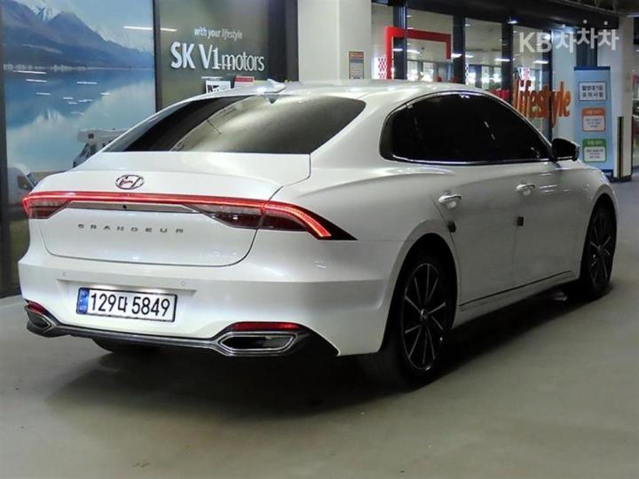 Hyundai Grandeur — miniaturë 4