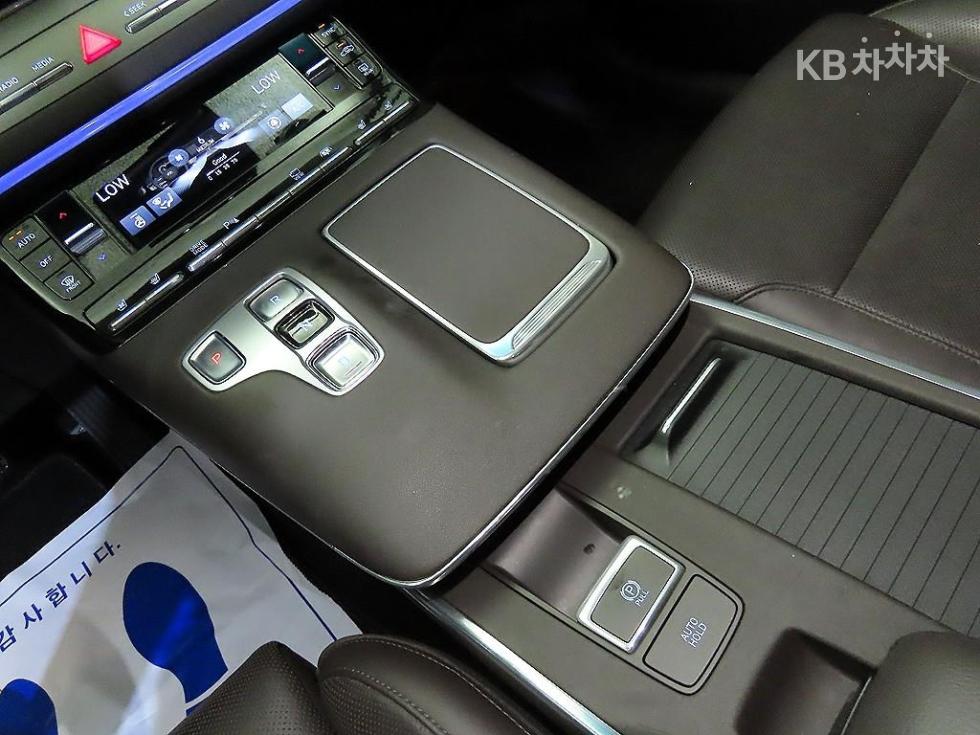 Hyundai Grandeur — miniaturë 12