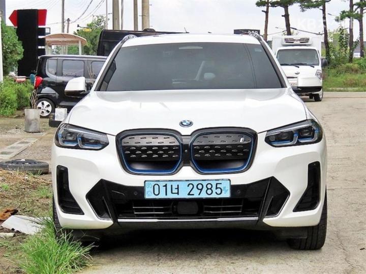 BMW iX3 M Sport Package