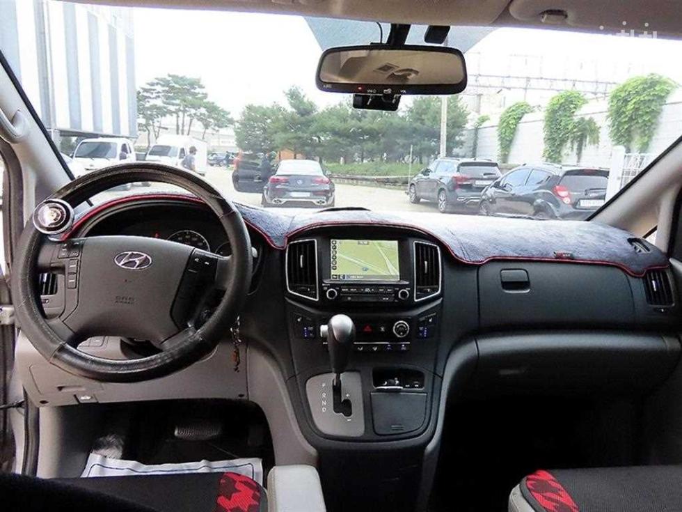 Hyundai Starex — miniaturë 8