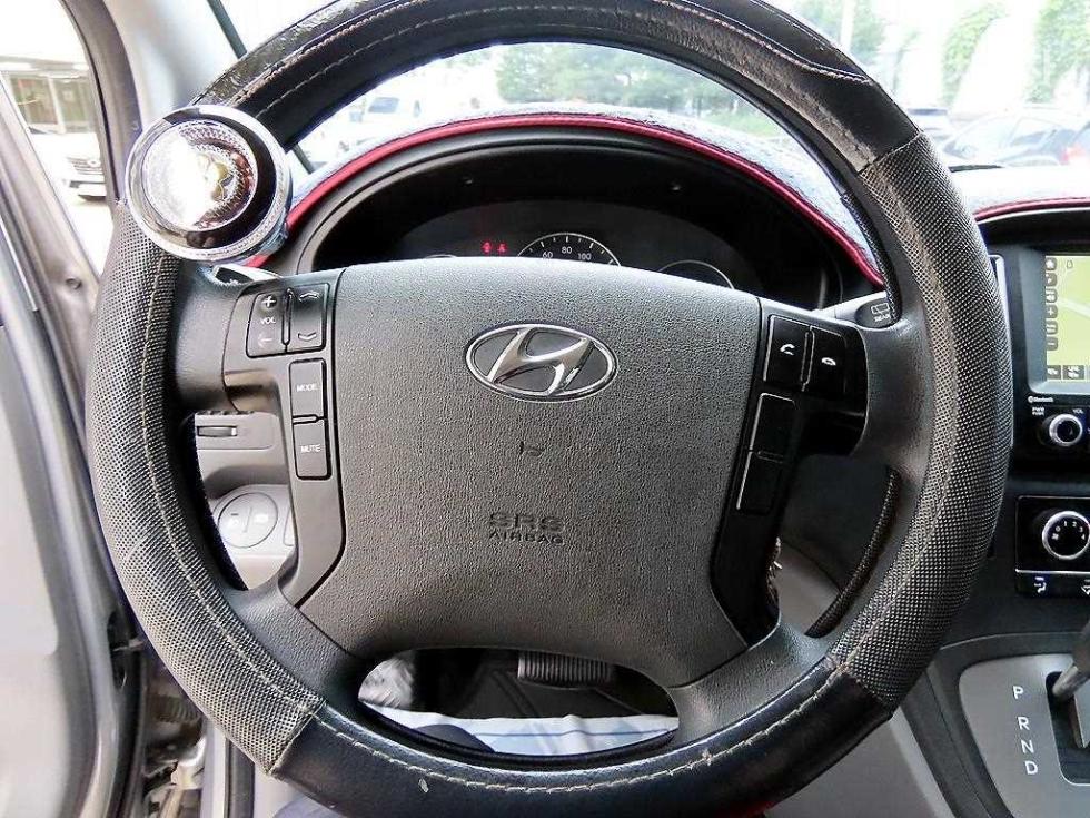 Hyundai Starex — miniaturë 9