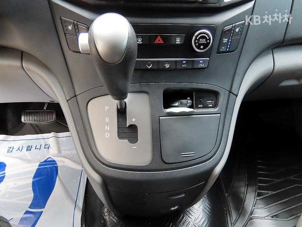 Hyundai Starex — miniaturë 11