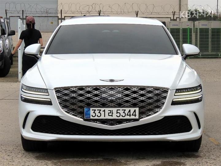 Genesis G80 2.5 t-gdi awd — foto 1