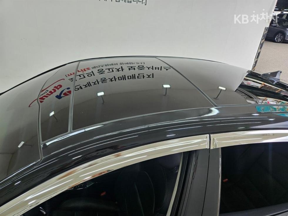 Kia K7 — miniaturë 7
