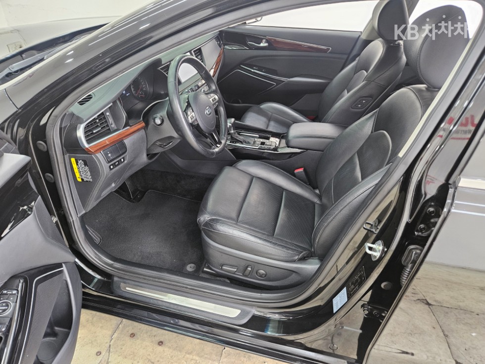 Kia K7 — miniaturë 25
