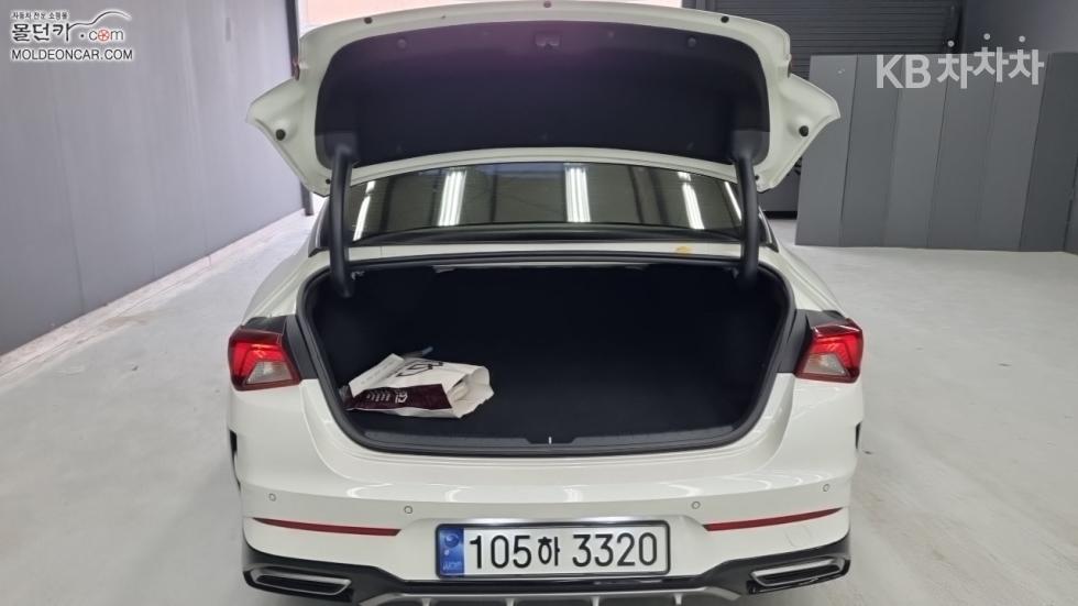 Kia K5 — miniaturë 18