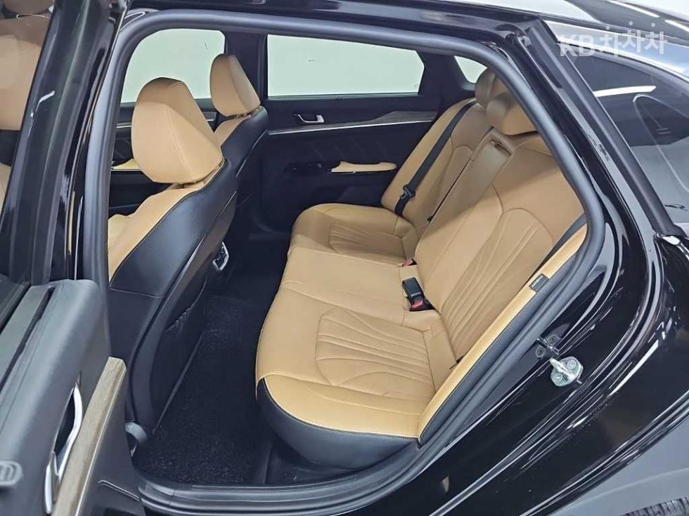 Kia K5 — miniaturë 12