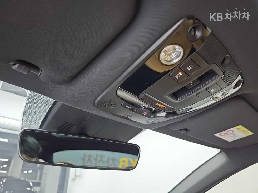 Kia K5 — miniaturë 18