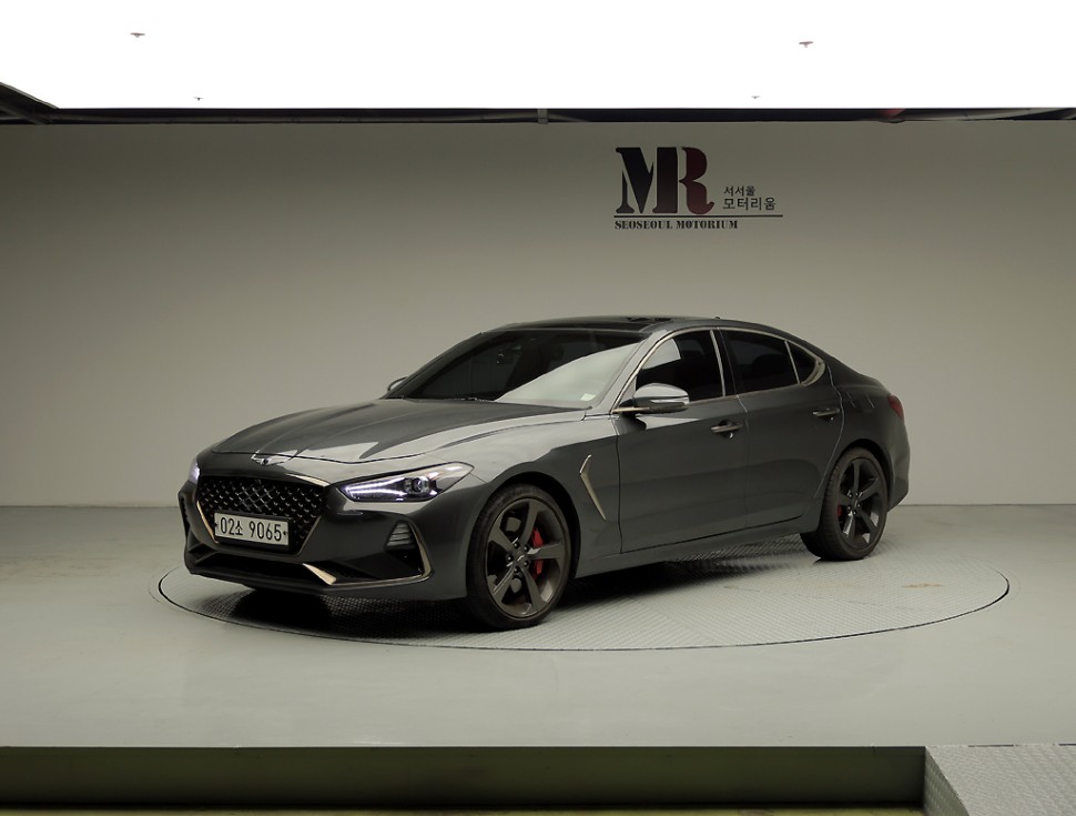 Genesis G70