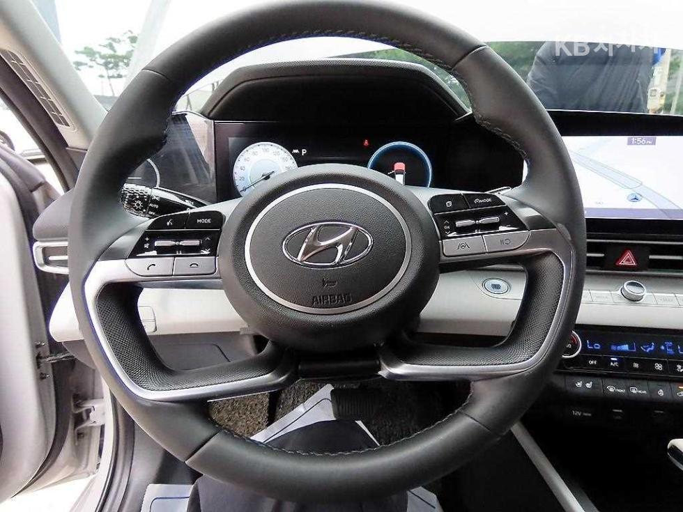 Hyundai Avante — miniaturë 8