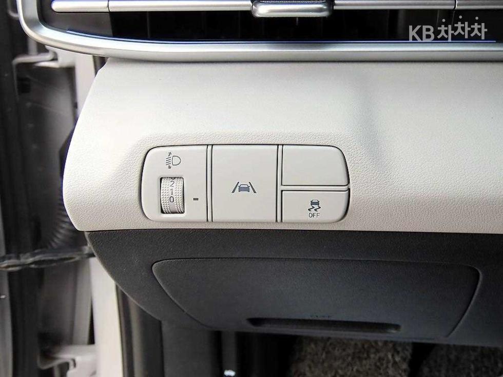 Hyundai Avante — miniaturë 12