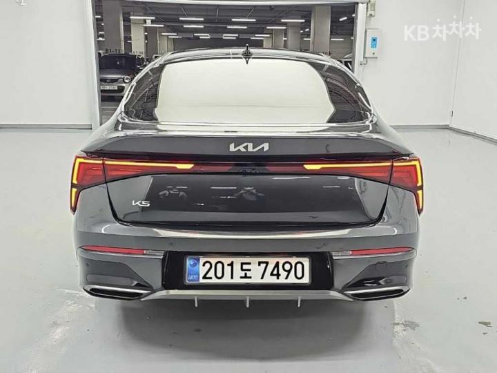 Kia K5 — miniaturë 4