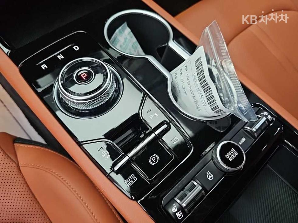 Kia K5 — miniaturë 8