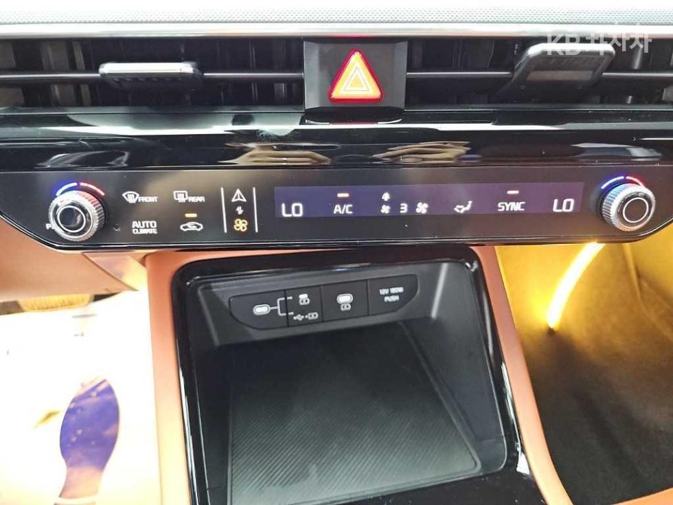 Kia K5 — miniaturë 10