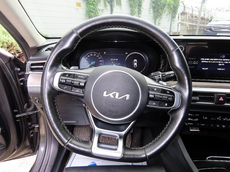 Kia K5 — miniaturë 8