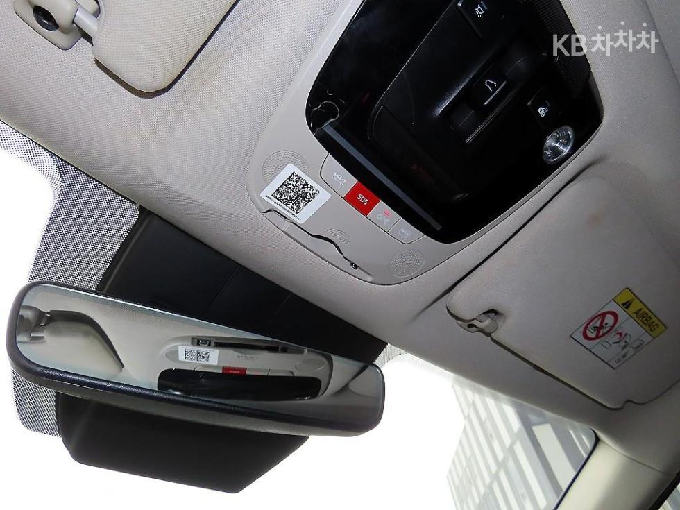 Kia K5 — miniaturë 13