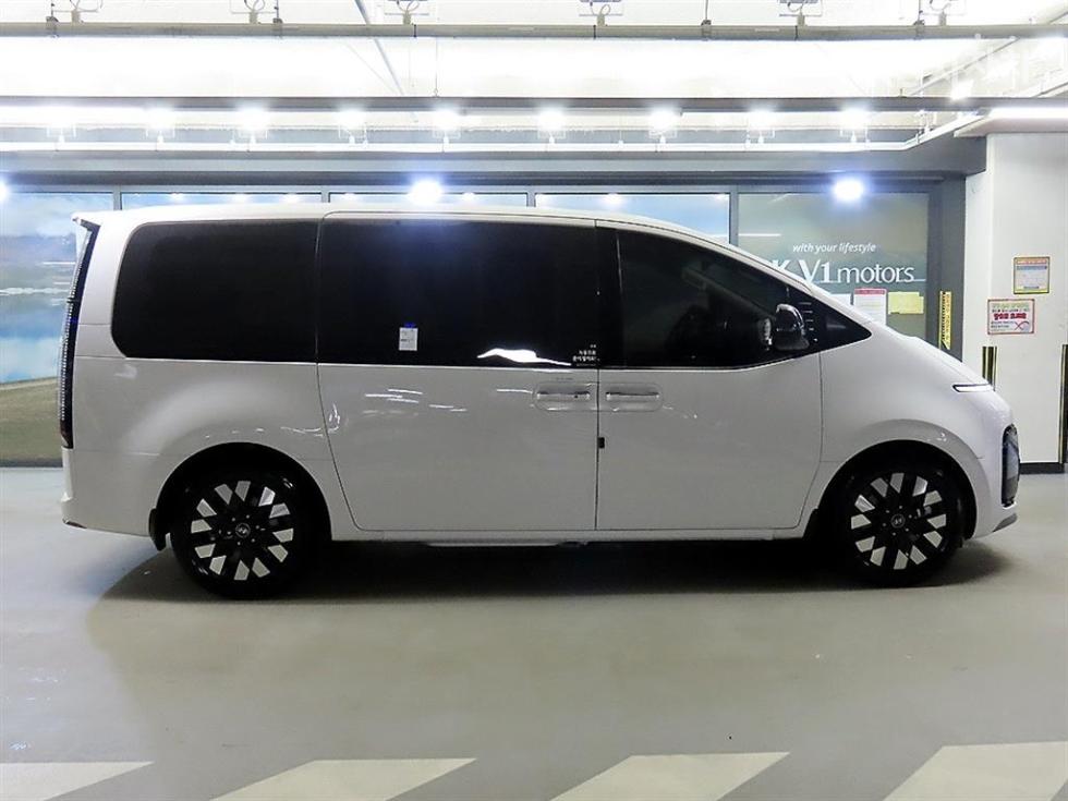 Hyundai Staria — miniaturë 3