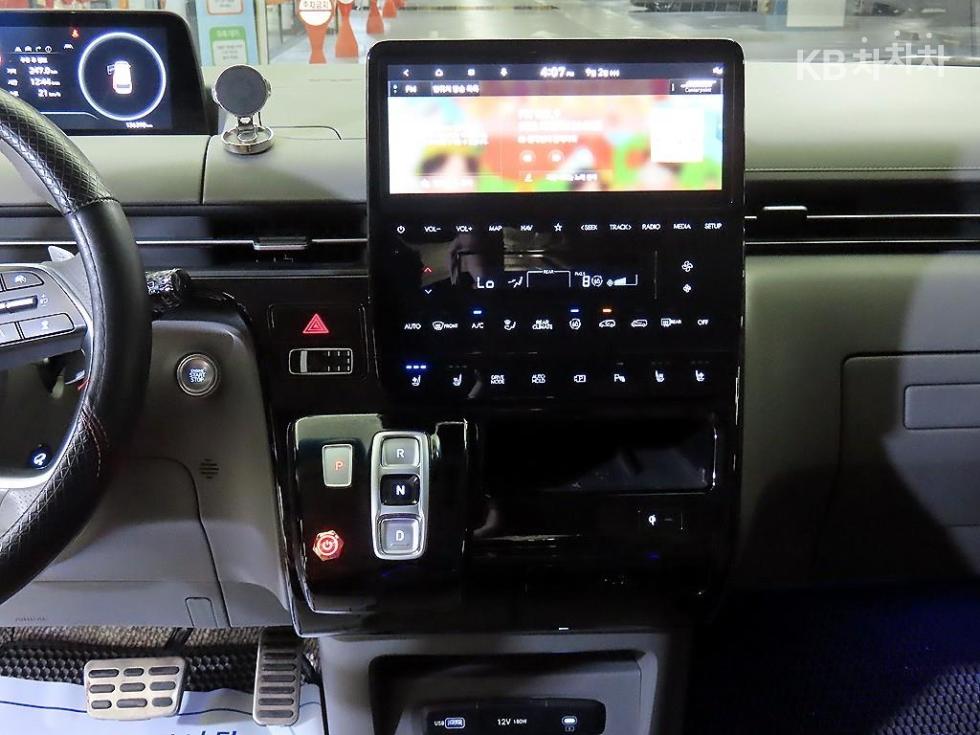 Hyundai Staria — miniaturë 12