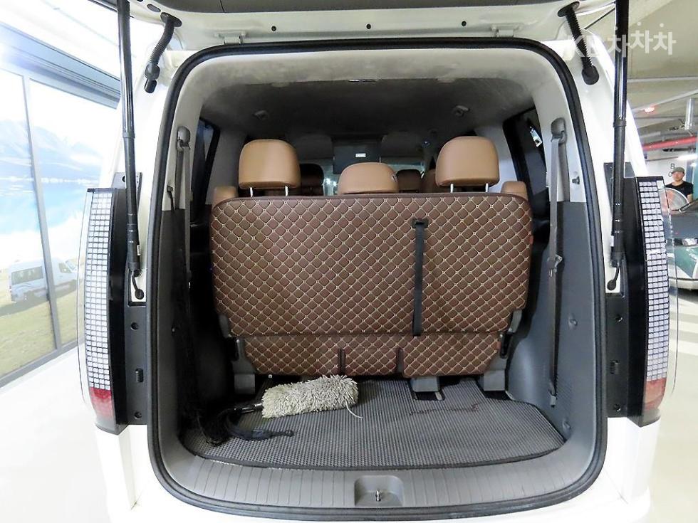 Hyundai Staria — miniaturë 15