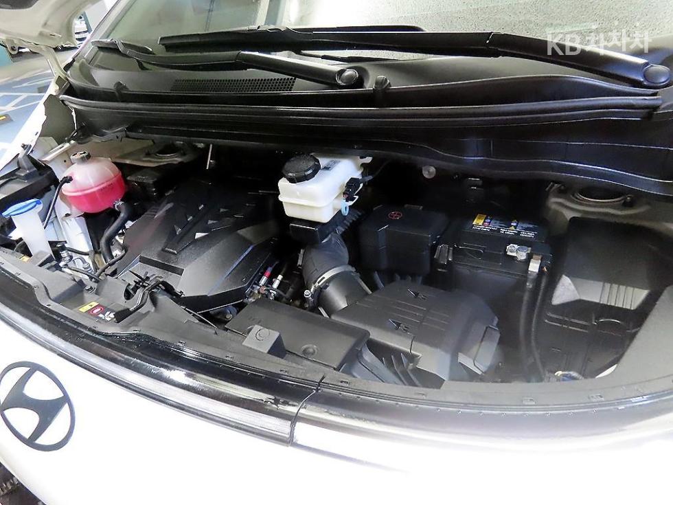 Hyundai Staria — miniaturë 19