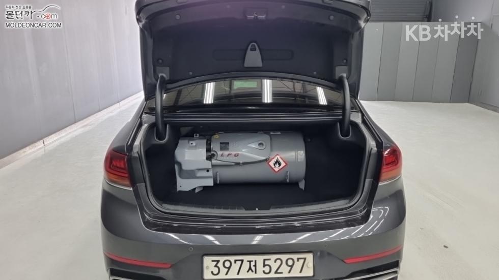 Kia K7 — miniaturë 18