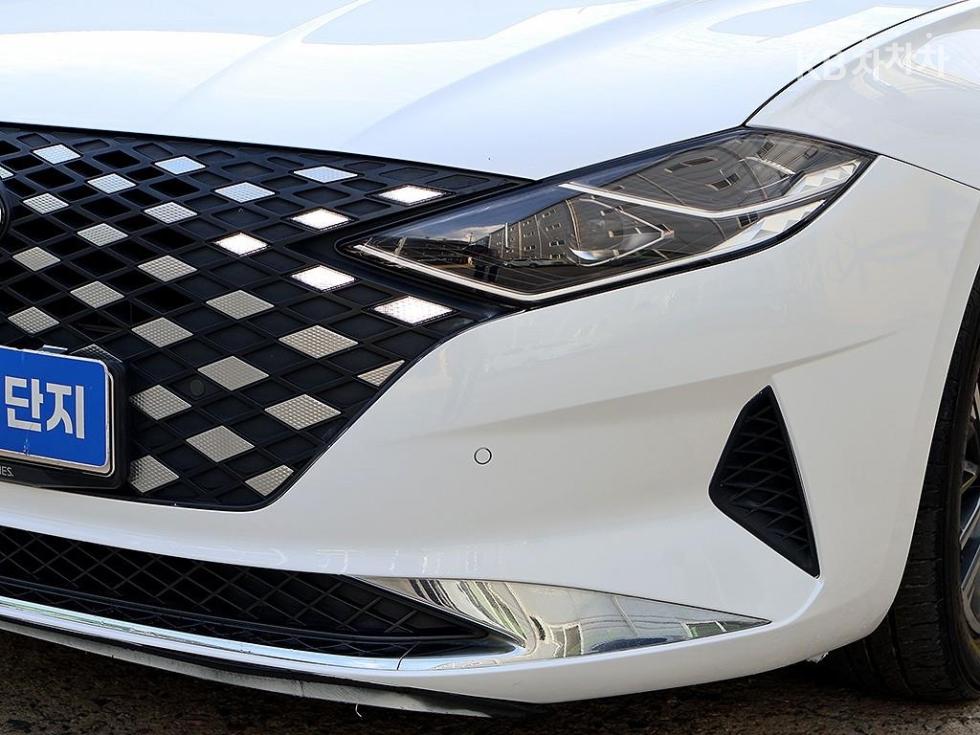 Hyundai Grandeur — miniaturë 16