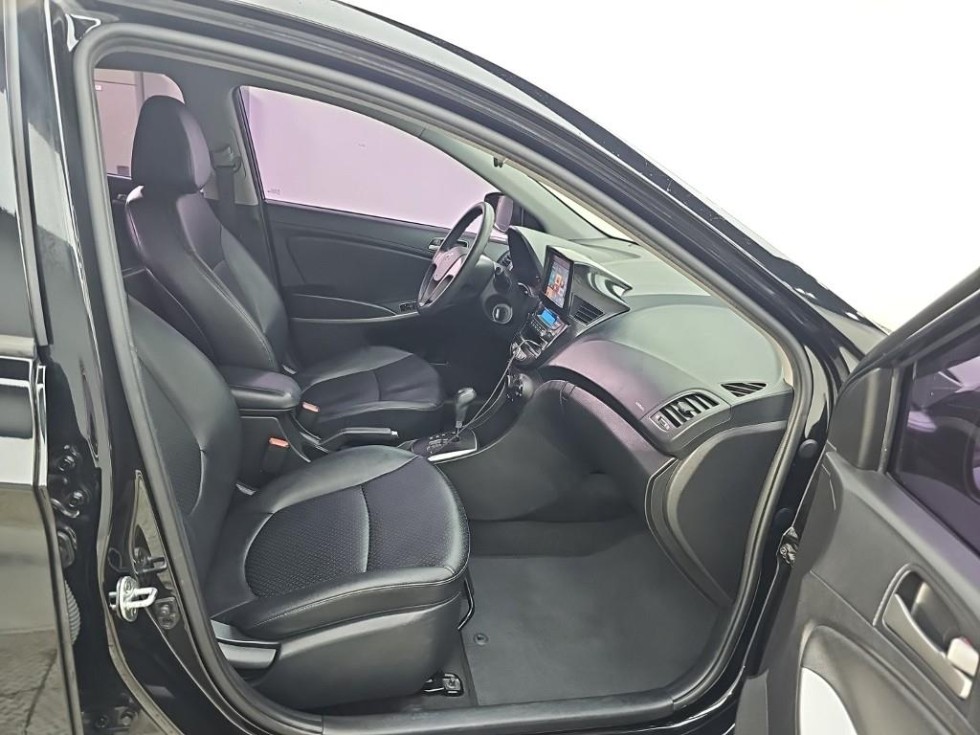 Hyundai Accent — miniaturë 19