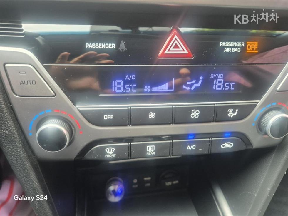 Hyundai Avante — miniaturë 8