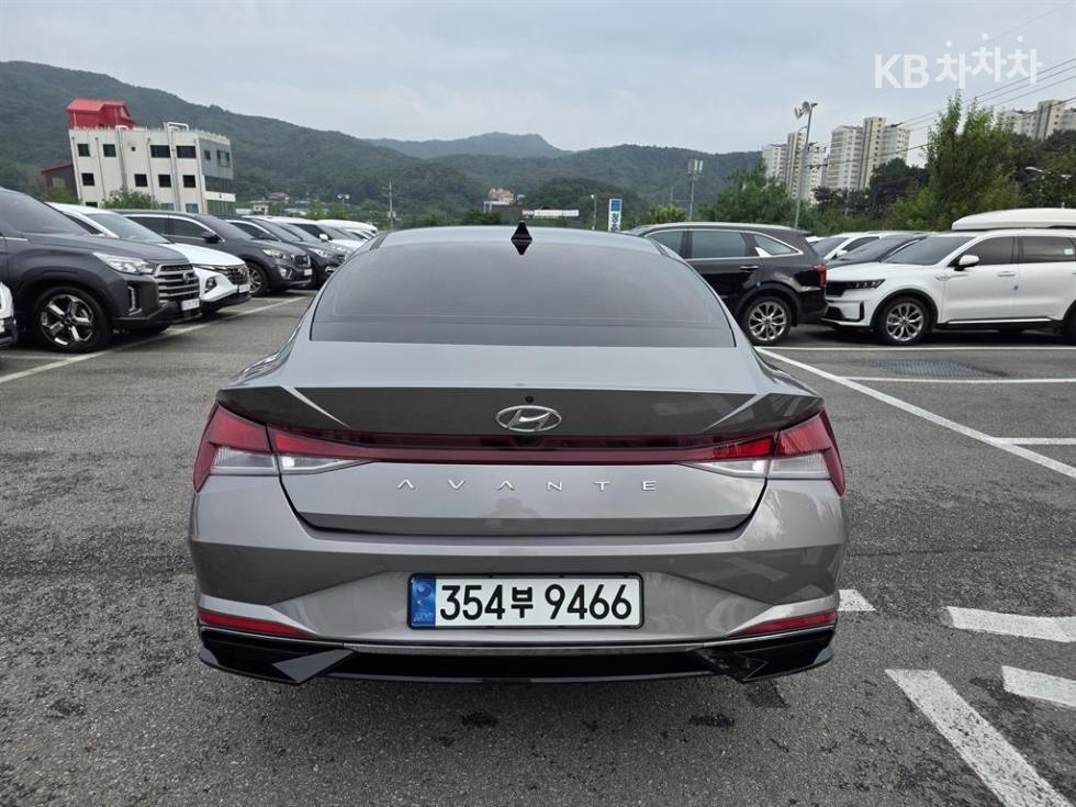 Hyundai Avante — miniaturë 4