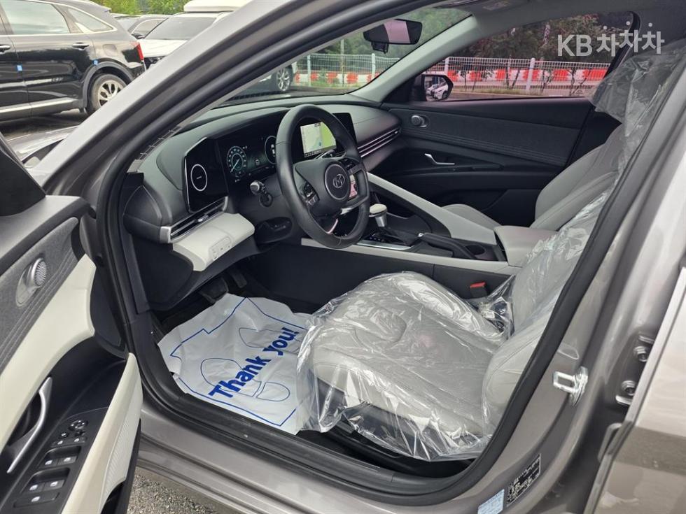 Hyundai Avante — miniaturë 5